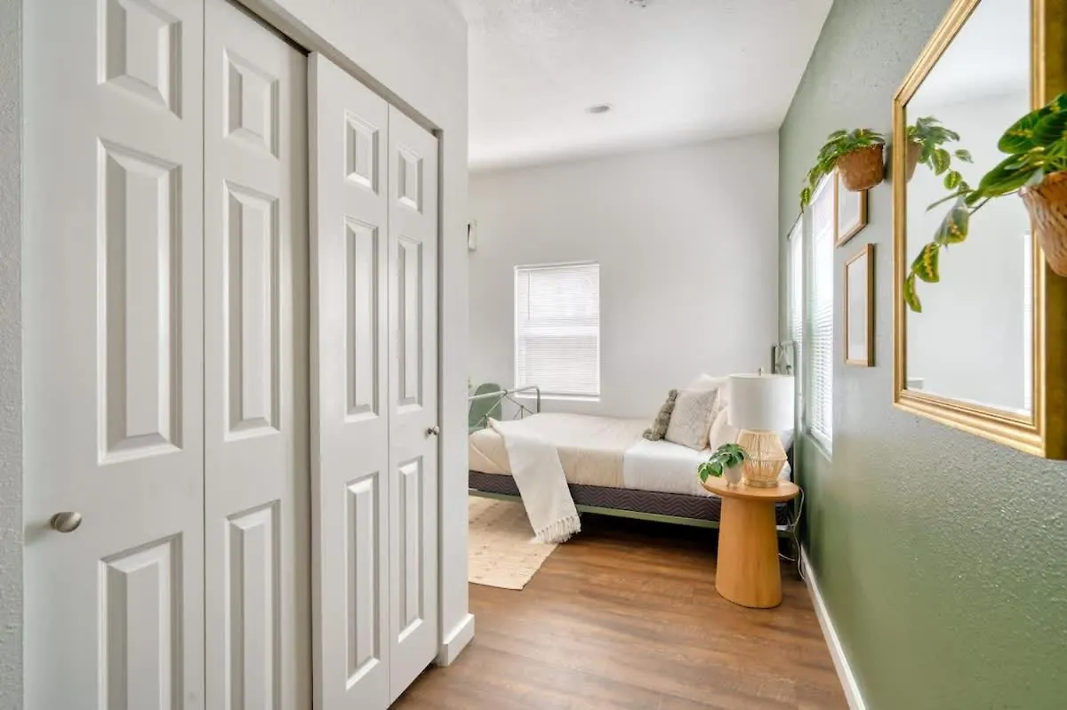 Stay Portland - Urban Cabin Studio - Breweries & Local Eateries Appartamento